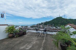 Charming 2BR Romantic Zone Private Pool