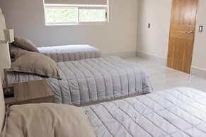 Luxurious Getaway w Private Pool Garden