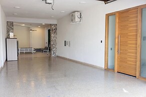 Luxurious Getaway w Private Pool Garden