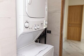 Luxurious Getaway w Private Pool Garden