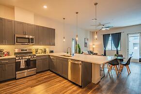Scottsdale Grand