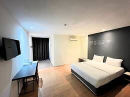 Sky Hotel Cheras Maluri