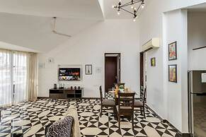 Modern 2bhk w Rooftop Pool 10 Mins Drive to Beach