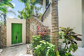 Havara Villa by Kozystay - Private Beach