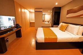 The Quarters by Rosey