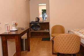 Hotel Divine Ayodhya