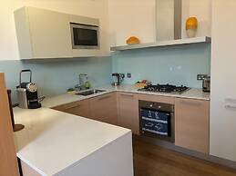 Spacious one bed Quartermile Apartment With Breathtaking Park Views - 