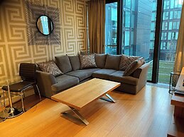 Very Centrally Located Chic one bed Quartermile Apartment