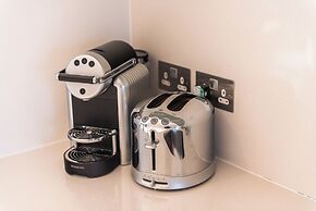 Very Centrally Located Chic one bed Quartermile Apartment