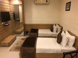 Goroomgo City Square Hisar