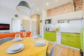 Lumina cozy apartment with gym in Center
