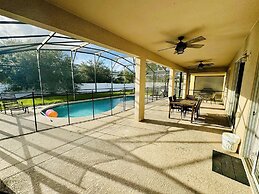 7/6.5 Beautiful Vacation Home With Private Pool, and Much More!!