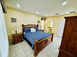 7/6.5 Beautiful Vacation Home With Private Pool, and Much More!!