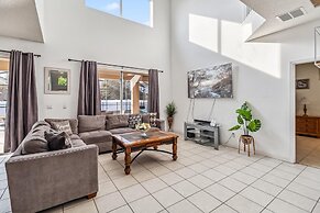 7/6.5 Beautiful Vacation Home With Private Pool, and Much More!!