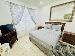 7/6.5 Beautiful Vacation Home With Private Pool, and Much More!!