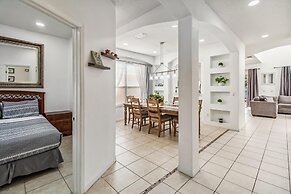 7/6.5 Beautiful Vacation Home With Private Pool, and Much More!!