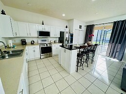 7/6.5 Beautiful Vacation Home With Private Pool, and Much More!!