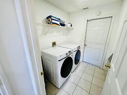 7/6.5 Beautiful Vacation Home With Private Pool, and Much More!!