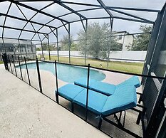 7/6.5 Beautiful Vacation Home With Private Pool, and Much More!!