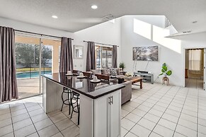 7/6.5 Beautiful Vacation Home With Private Pool, and Much More!!