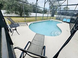 7/6.5 Beautiful Vacation Home With Private Pool, and Much More!!