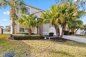 7/6.5 Beautiful Vacation Home With Private Pool, and Much More!!