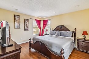 7/6.5 Beautiful Vacation Home With Private Pool, and Much More!!