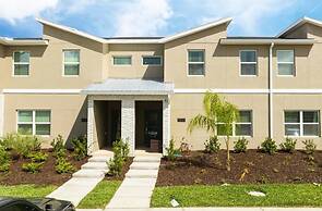 Storey Lake Resort, Private Pool, Near Famous Attractions!!