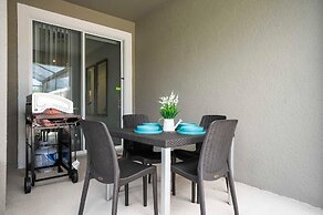 Storey Lake Resort, Private Pool, Near Famous Attractions!!