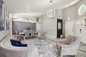 Fascinating Private Pool and Game-room, Near Disney!!