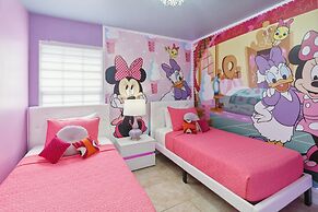 Fascinating Private Pool and Game-room, Near Disney!!