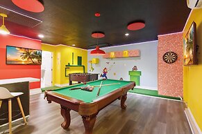 Fascinating Private Pool and Game-room, Near Disney!!
