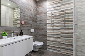 Cozy apartment near Boulevard Picasso