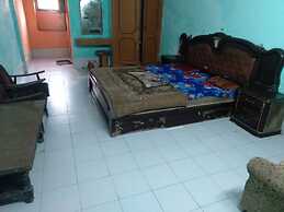 Goroomgo Viren International Agra