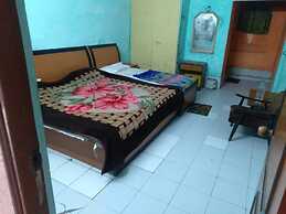 Goroomgo Viren International Agra