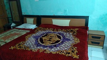 Goroomgo Viren International Agra