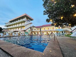 On Board Lifestyle Panglao Resort