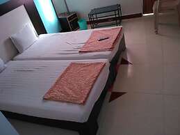 Goroomgo Arsh Plaza Rajula