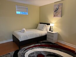 Comfy Basement Apartment in Toronto
