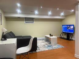 Comfy Basement Apartment in Toronto