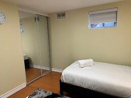 Comfy Basement Apartment in Toronto