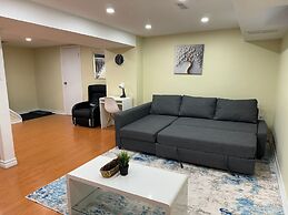 Comfy Basement Apartment in Toronto