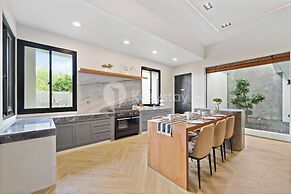 Dasha Villa by Kozystay - Jimbaran