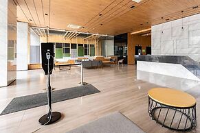 Inviting To Your Home Near The City Life