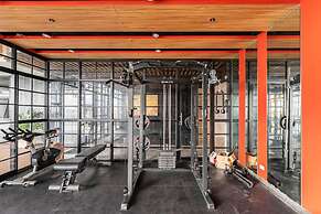 Inviting To Your Home Near The City Life