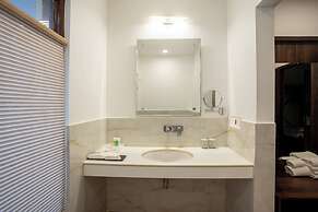 jüSTa Alwarbagh Resort & Convention Centre