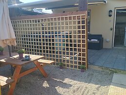 Mattys Pub & Apartments