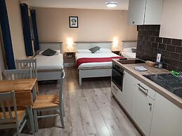 Mattys Pub & Apartments