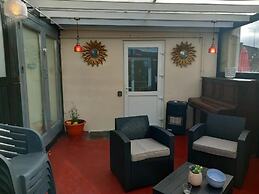 Mattys Pub & Apartments