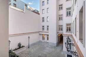 Vodičkova Luxury Suites